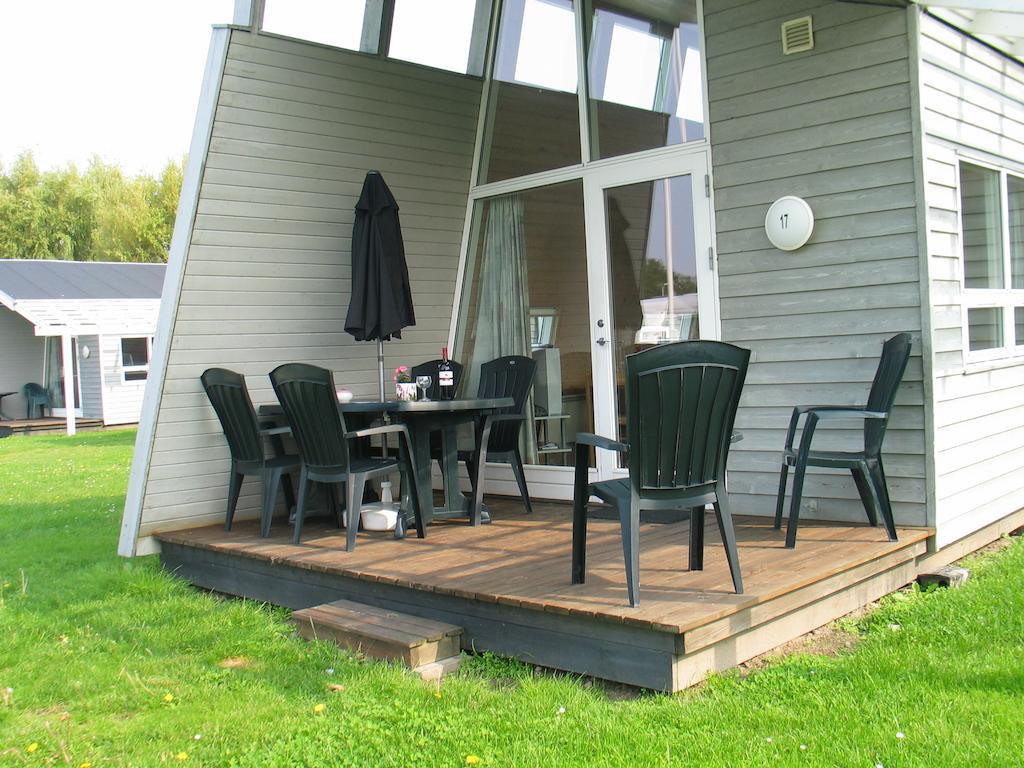 Nakskov Fjord Camping & Cottages Habitación foto